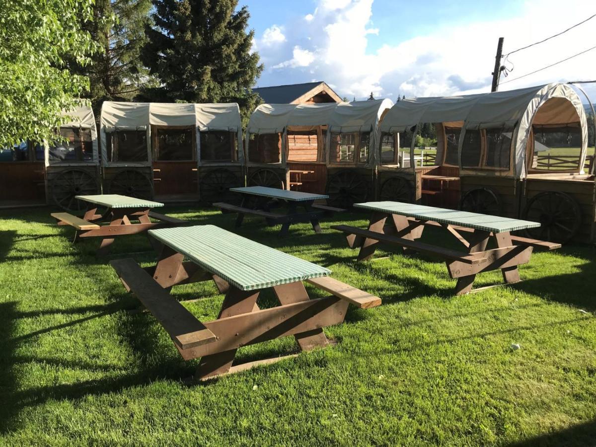 Wells Gray Guest Ranch Hotel Clearwater Ngoại thất bức ảnh