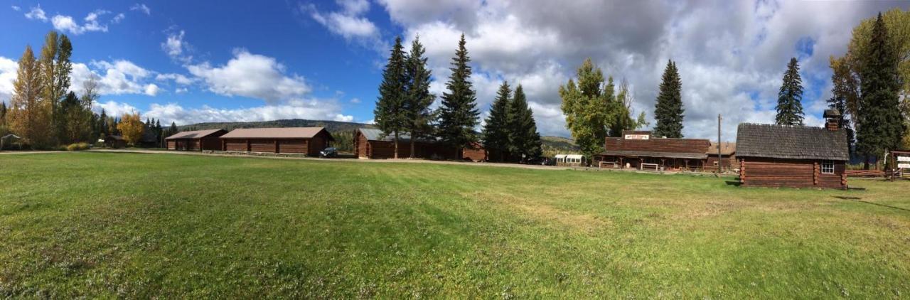 Wells Gray Guest Ranch Hotel Clearwater Ngoại thất bức ảnh