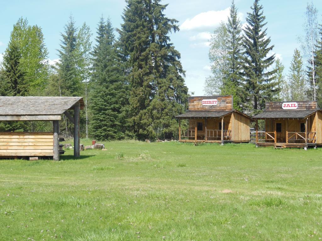 Wells Gray Guest Ranch Hotel Clearwater Ngoại thất bức ảnh