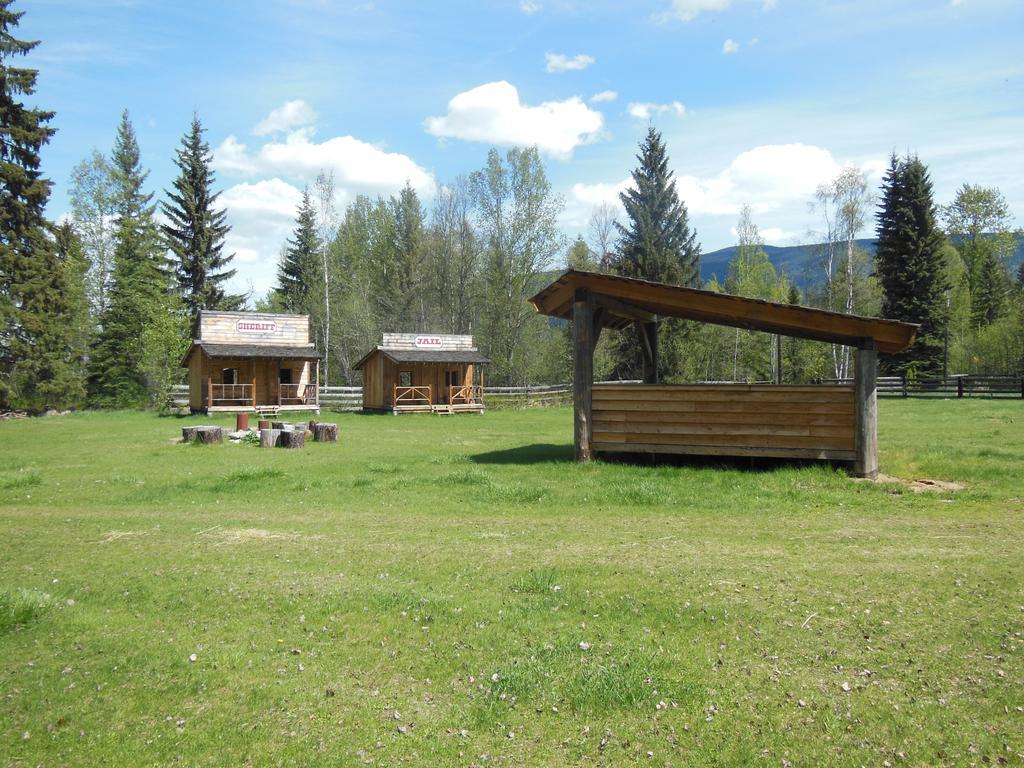 Wells Gray Guest Ranch Hotel Clearwater Ngoại thất bức ảnh