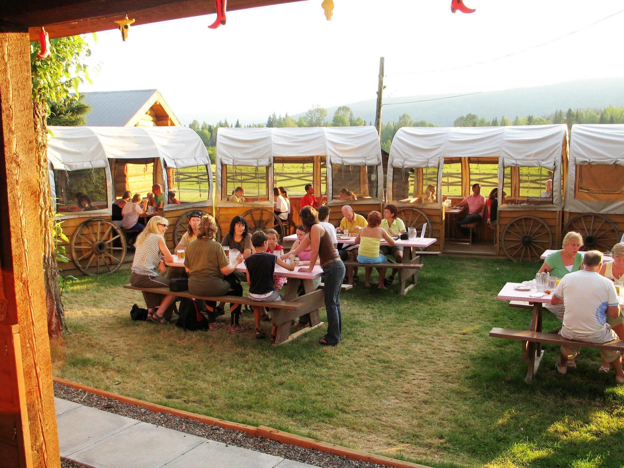 Wells Gray Guest Ranch Hotel Clearwater Ngoại thất bức ảnh