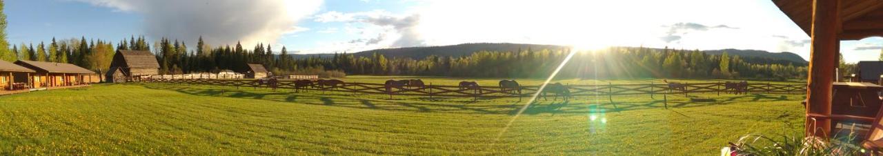 Wells Gray Guest Ranch Hotel Clearwater Ngoại thất bức ảnh